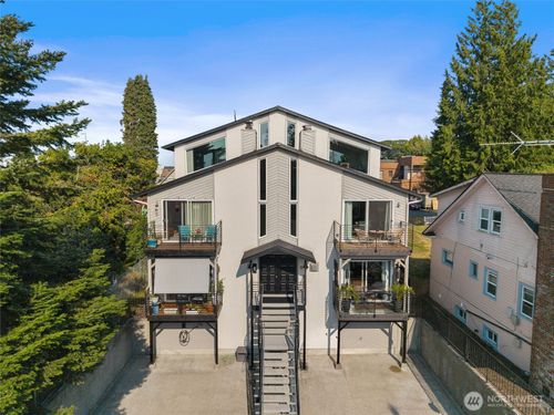 2-3211 Nassau St, Everett, WA, 98201-4163 | Card Image