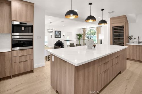 1012 Cory Ave, West Hollywood, CA, 90069-3113 | Card Image