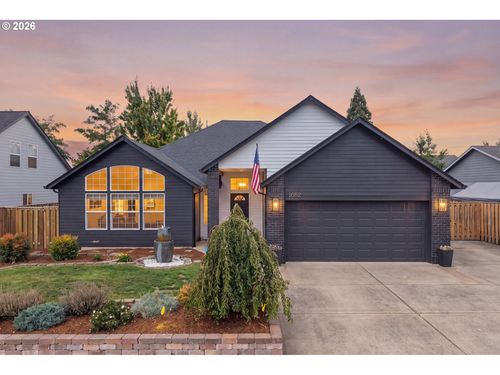 1682 Se 11th Ave, Canby, OR, 97013-6764 | Card Image
