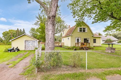 5514 Cumming Ave, Superior, WI, 54880-5879 | Card Image