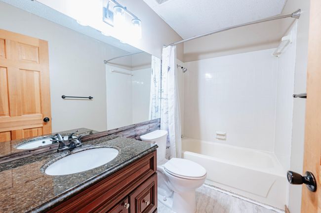 Lower level bathroom | Image 11
