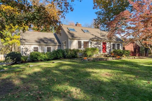 31 White Rd, Wayland, MA, 01778-2416 | Card Image