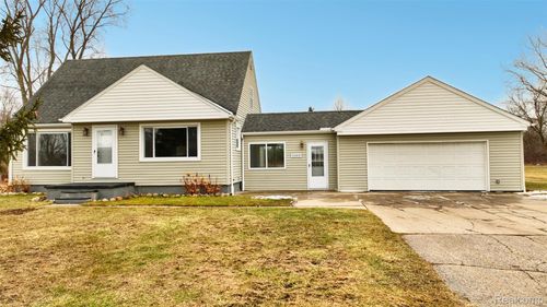 4469 W Coldwater Rd, Flint, MI, 48504-1117 | Card Image