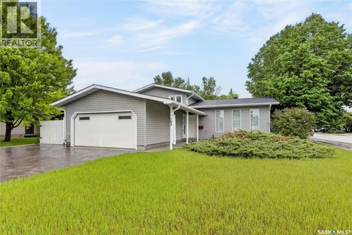 102 Allegretto Cres, Saskatoon, SK, S7K6R5 | Card Image
