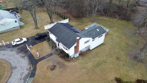 18 Brewster Rd, Randolph, MA, 02368-3804 | Card Image