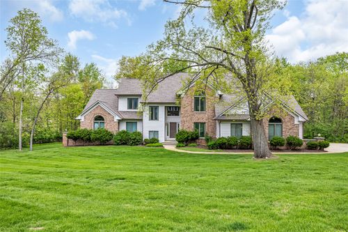 4850 Autumn Dr, Cedar Rapids, IA, 52411-7834 | Card Image