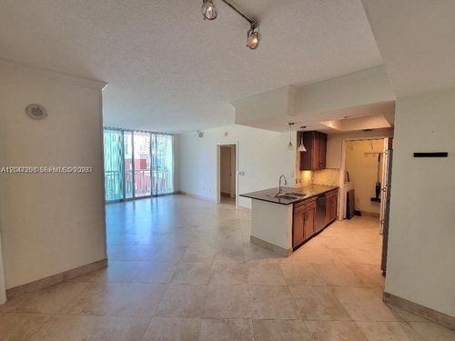 707-2000 N Bayshore Dr, Miami, FL, 33137-5108 | Card Image