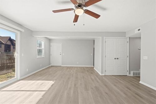 2-6206 Robinson St, Overland Park, KS, 66202-3082 | Card Image