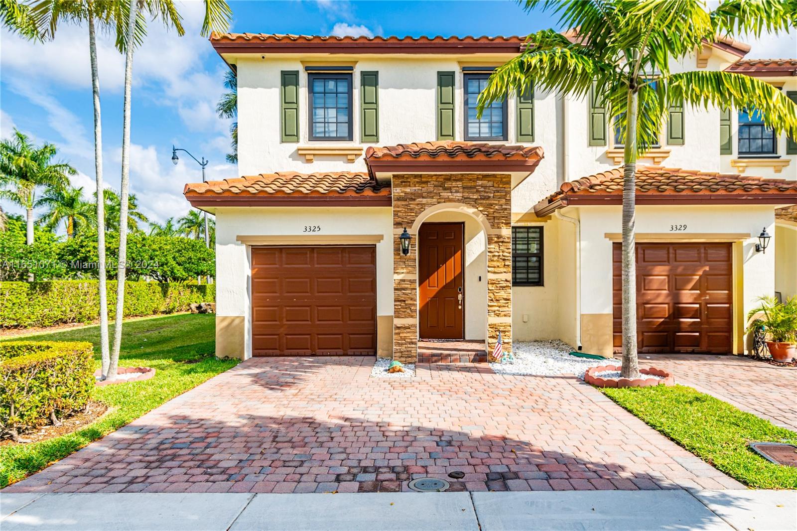 1st St, Homestead, FL 33033