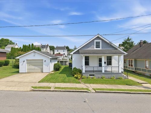 1395 Jefferson St, HELLERTOWN, PA, 18055-1316 | Card Image