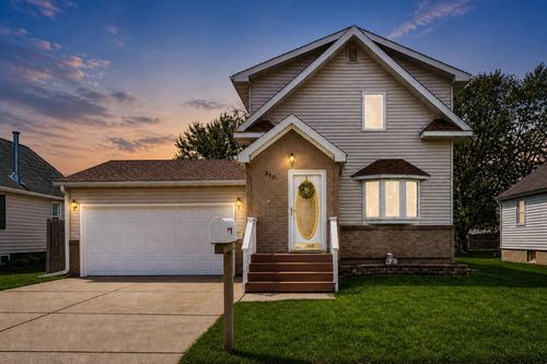 810 10th Ave Se, Austin, MN, 55912-3971 | Card Image