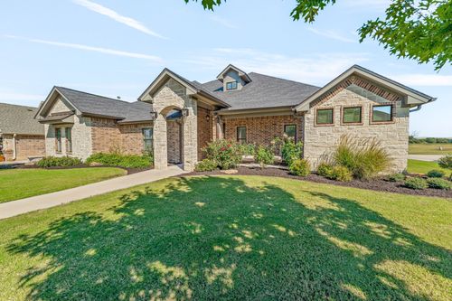 142 Crenshaw Ct, Stephenville, TX, 76401-1796 | Card Image