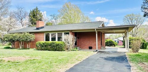 2728 Clinton Cir, Hopkinsville, KY, 42240-4706 | Card Image