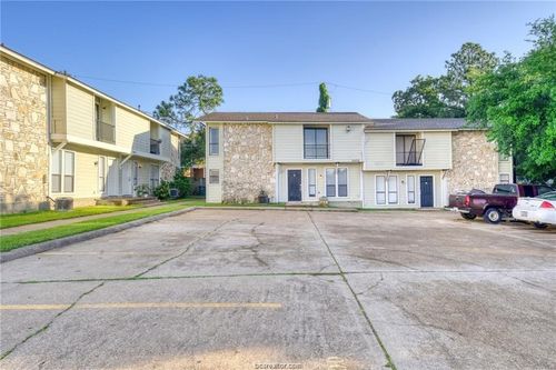 b-2400 Toro Ln, Bryan, TX, 77807-2307 | Card Image