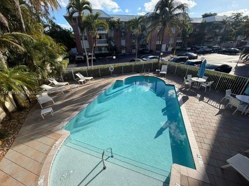 110b-2424 Se 17th St, Fort Lauderdale, FL, 33316-3123 | Card Image