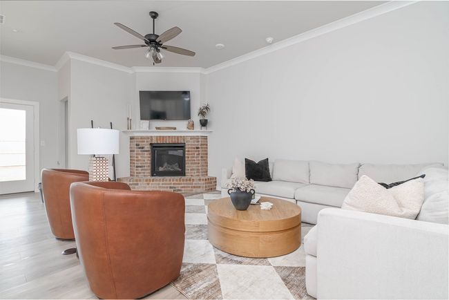 2013 Swenson St, House other with 4 bedrooms, 2 bathrooms and 2 parking in Midland TX | Image 9