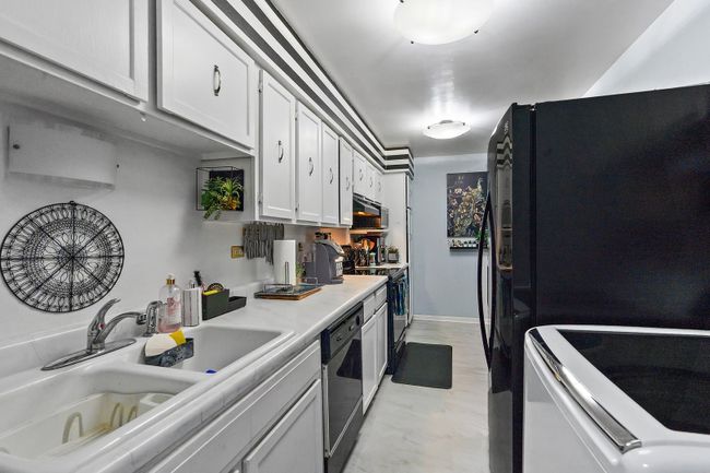 APT-115 - 824 E Old Willow Rd, Condo with 3 bedrooms, 2 bathrooms and 3 parking in Prospect Heights IL | Image 9