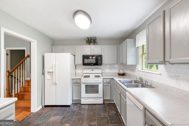 7108 Hummingbird Ln, House other with 5 bedrooms, 2 bathrooms and null parking in Winston GA | Image 9