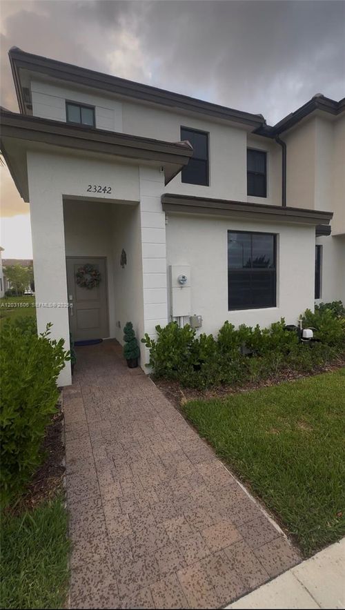 23242 Sw 127th Ct, Homestead, FL, 33032-9213 | Card Image