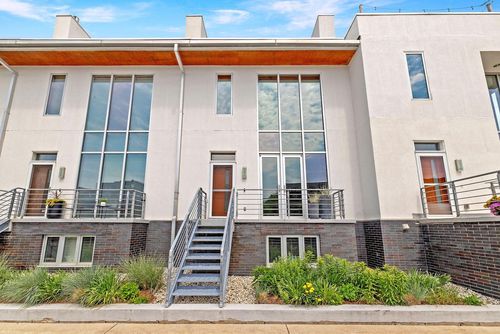 1971 N Riverwalk Way, Milwaukee, WI, 53212-3400 | Card Image