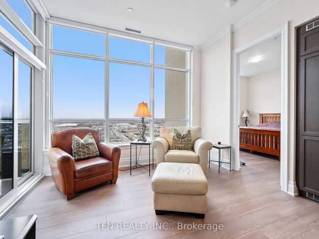 PH08 - 9075 Jane St, Condo with 2 bedrooms, 2 bathrooms and 1 parking in Concord ON | Image 10