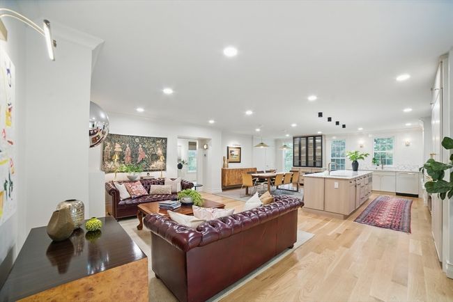 98 Great Plain Ave, House other with 4 bedrooms, 4 bathrooms and 4 parking in Wellesley MA | Image 6