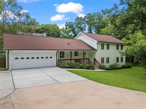 932 Old Norcross Tucker Rd, Tucker, GA, 30084-1525 | Card Image
