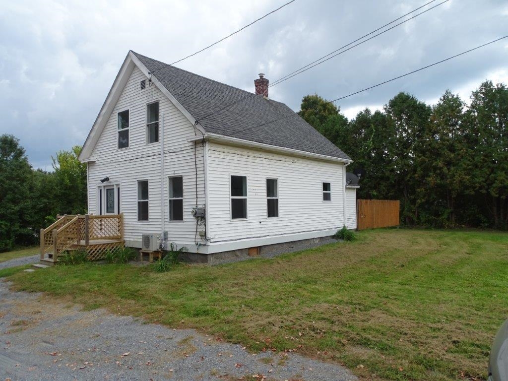 Cobblestone Aly, Bradford, VT 05033