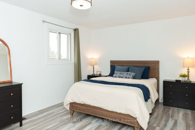 32 Clarridge Crt, House other with 4 bedrooms, 3 bathrooms and 2 parking in Brampton ON | Image 16