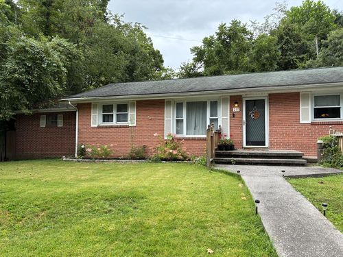 210 Burnette St, Richlands, VA, 24641-2602 | Card Image