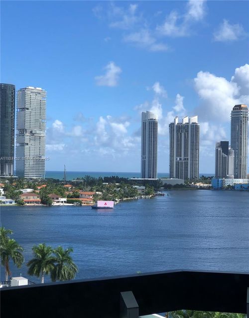 apt-1212-3530 Mystic Pointe Dr, Aventura, FL, 33180-4528 | Card Image