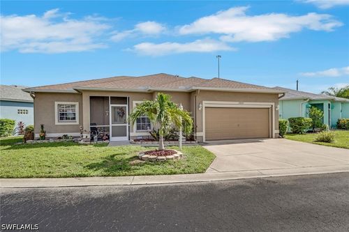 10717 Tropical Moon Ct, ESTERO, FL, 33928-2477 | Card Image