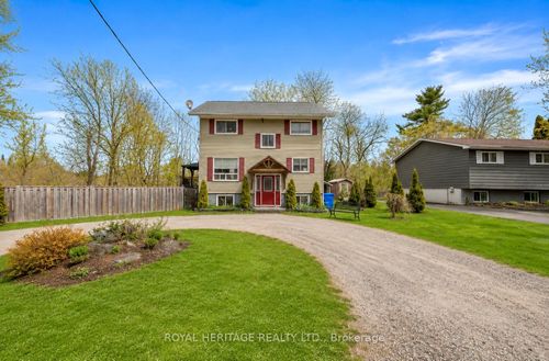 51 Robert St, Bracebridge, ON, P1L2B9 | Card Image