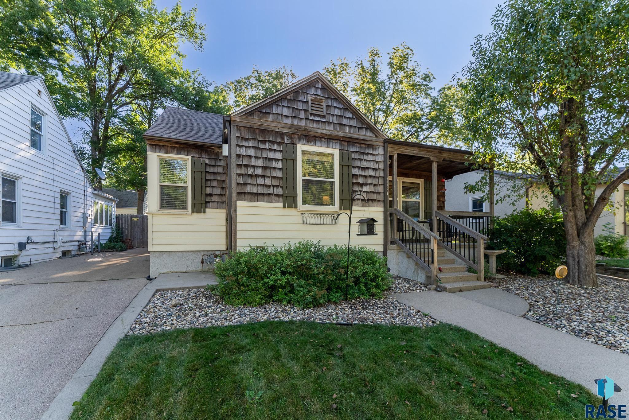 Covell Ave, Sioux Falls, SD 57105