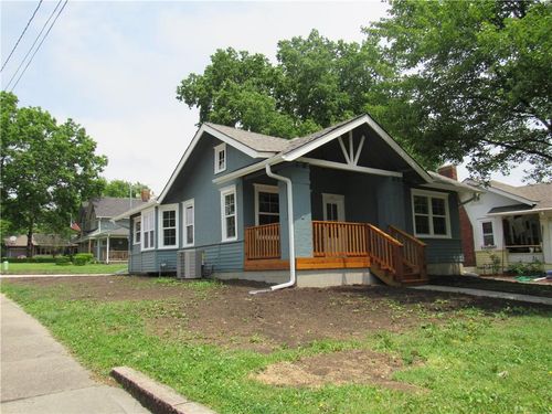 1000 E Pearl St, Harrisonville, MO, 64701-1928 | Card Image
