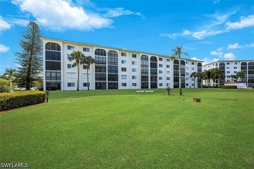 107-29 High Point Cir E, NAPLES, FL, 34103-8330 | Card Image