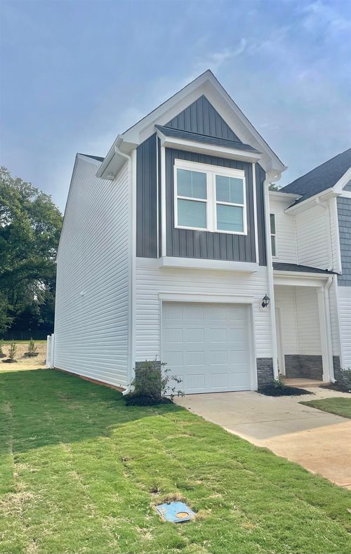 2036 Hillman Way, Roebuck, SC, 29376-2300 | Card Image