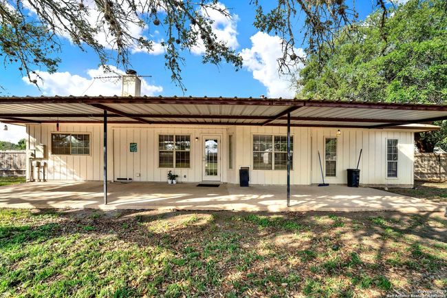 1314 Acorn Rd, House other with 3 bedrooms, 2 bathrooms and null parking in Hondo TX | Image 31