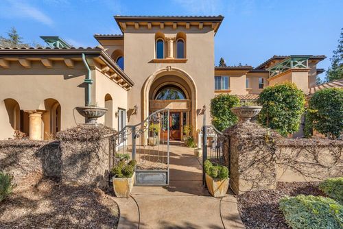 9680 Los Lagos Cir N, Granite Bay, CA, 95746-5843 | Card Image