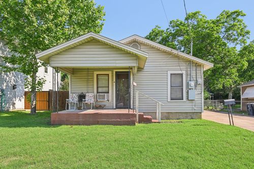 2509 Bird St, Fort Worth, TX, 76111-1313 | Card Image