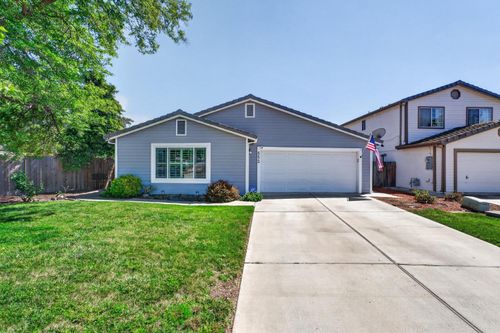 552 W 4th Street, Tracy, CA, 95376 | Card Image