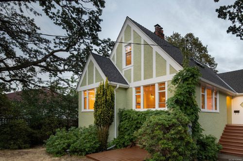 1959 Hampshire Rd, Victoria, BC, V8R5T9 | Card Image