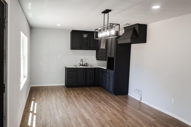 112 Sw 8 Th St, House other with 2 bedrooms, 1 bathrooms and null parking in Plainview TX | Image 7