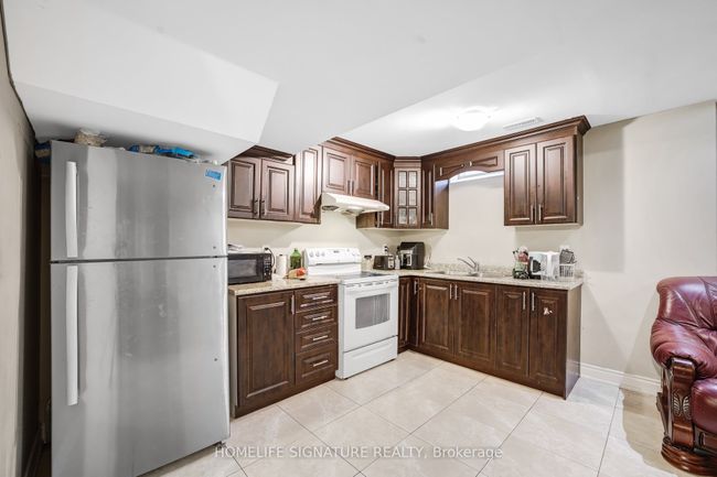 50 Marbleseed Cres, House other with 6 bedrooms, 4 bathrooms and 4 parking in Brampton ON | Image 39