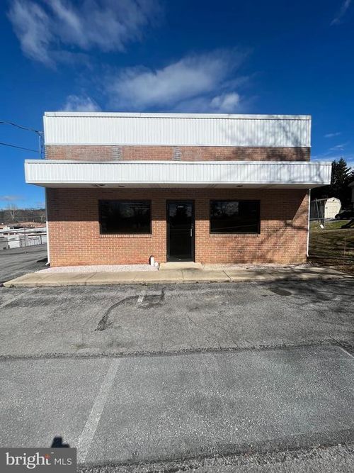 11993 Broad St, WAYNESBORO, PA, 17268-8381 | Card Image
