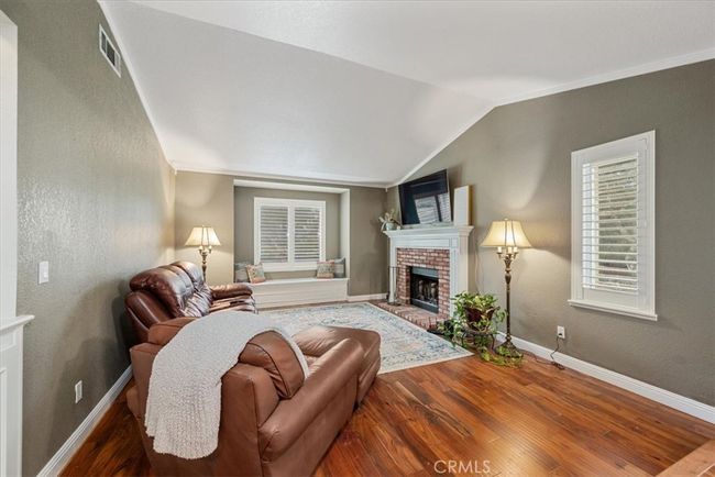 Family Room | Image 8