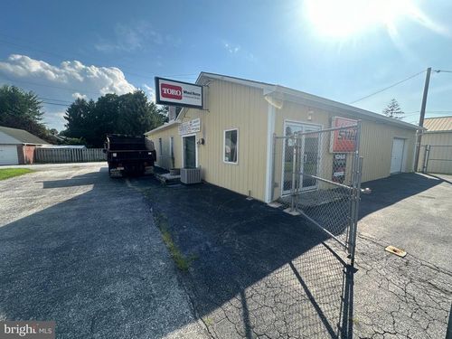 2220 Carlisle Rd, YORK, PA, 17408-4006 | Card Image