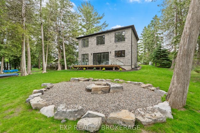 121B Varty Lake Rd, House other with 3 bedrooms, 2 bathrooms and 8 parking in Yarker ON | Image 36