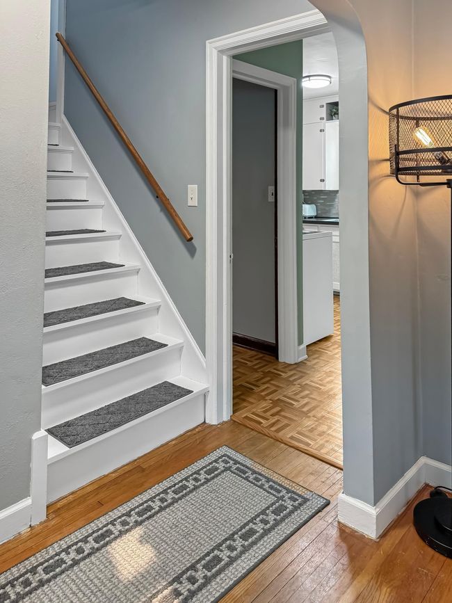Leading upstairs | Image 20