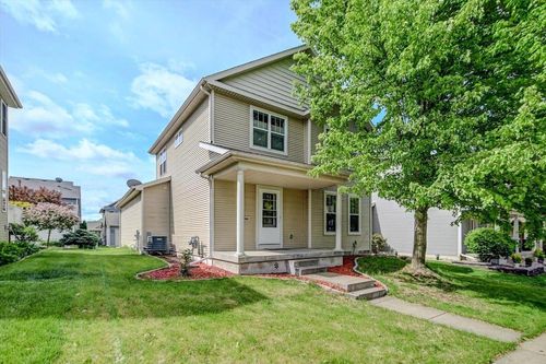 9305 Briar Haven Dr, VERONA, WI, 53593-8792 | Card Image